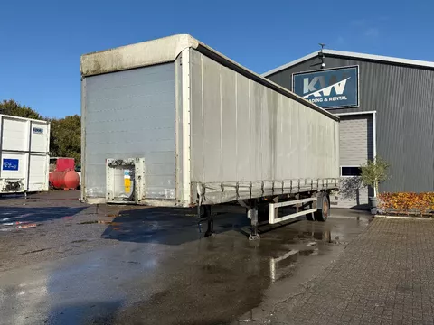 Tracon UDEN City schuifzeilen trailer met laadklep