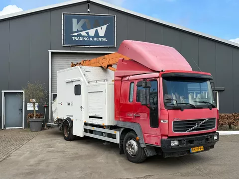 Volvo FL220